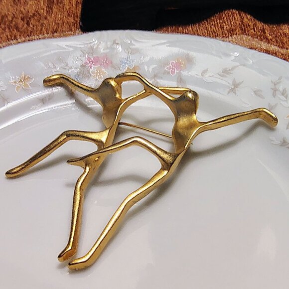 Ajc | Jewelry | Vintage Ajc Gold Tone Abstract Modern Dance Big Brooch ...